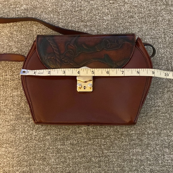 Mateus Genuine Leather Handmade in Florence Crossbody - Picture 11 of 14